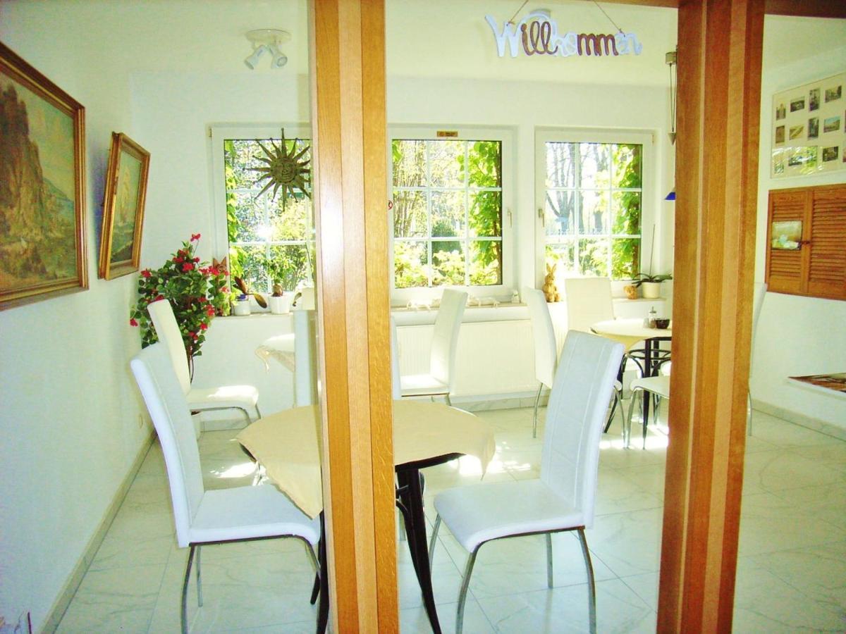 Guest house Ostsee Hotel-pension An Der Lindenallee 3*