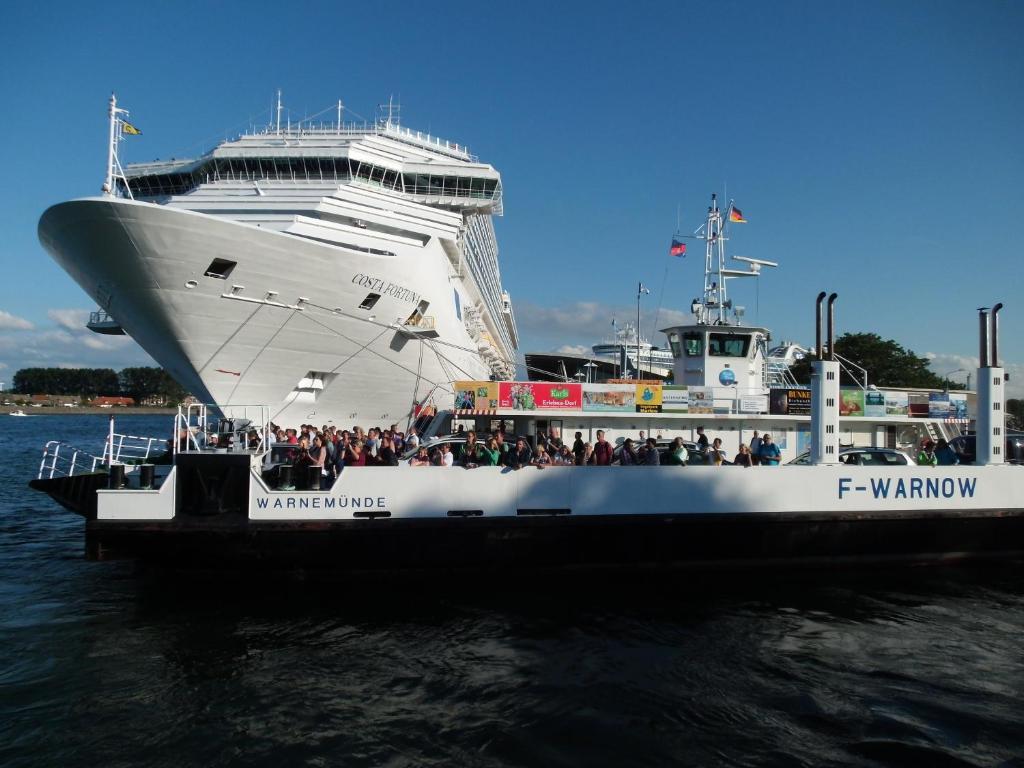 Guest house Ostsee Hotel-pension An Der Lindenallee 3*